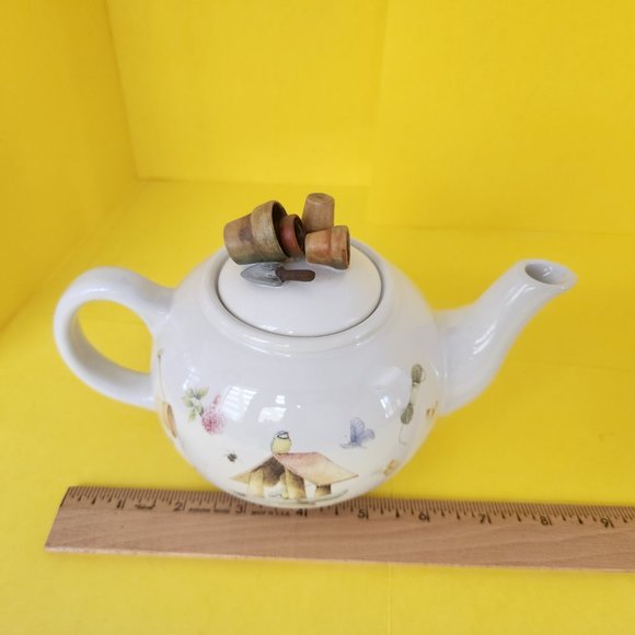 Teapot Hallmark Marjolein Bastin Nature's Sketchbook Gardening Pot Tools Birds - Picture 12 of 16
